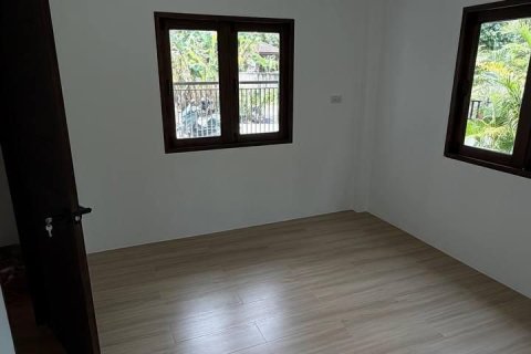 Townhouse in Ko Samui, Thailand 3 bedrooms № 168892 - photo 15