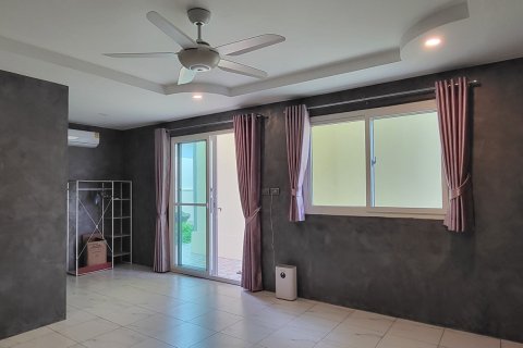 Villa in Cha-am, Thailand 4 bedrooms № 168889 - photo 9