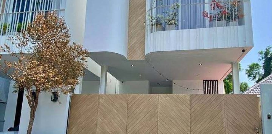 Villa in Phuket, Thailand 3 bedrooms № 168891