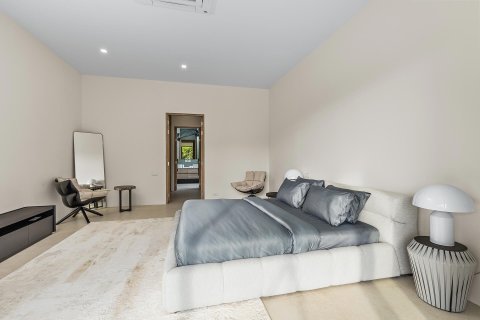 Villa in Phuket, Thailand 4 bedrooms № 168887 - photo 29