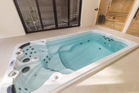 Villa in Phuket, Thailand 4 bedrooms № 168887 - photo 25