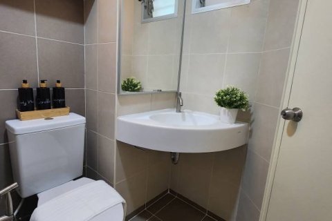 Студия в кондо в Клонг Тоэй, Бангкок, Таиланд № 157230 - фото 12