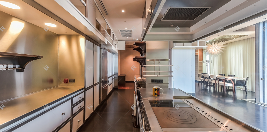 Condo à Bangkok, Thaïlande, 3 chambres № 197417