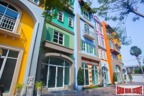 Commercial property in Bangkok, Thailand 204 sq.m. № 192855