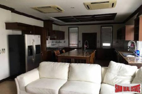 Propriété commerciale à Bang Na, Bangkok, Thaïlande 450 m2 № 192854 - photo 5