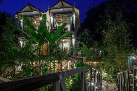 Propriété commerciale à Chiang Mai, Thaïlande № 200279