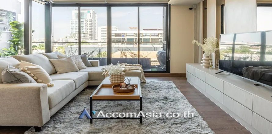 Duplex in Phra Khanong, Bangkok, Thailand 3 Schlafzimmer № 215204