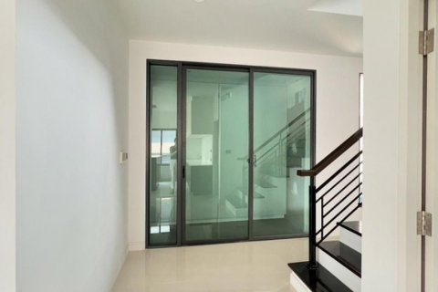 House in Thawi Watthana, Bangkok, Thailand 4 bedrooms № 154836 - photo 13
