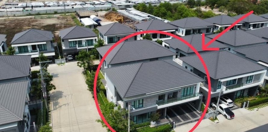 Maison à Bang Kaeo, Thaïlande 5 chambres № 154841