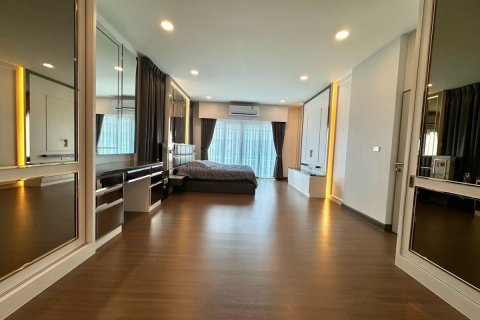 Maison à Bang Kaeo, Thaïlande 5 chambres № 154841 - photo 16