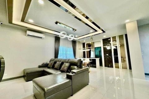 Maison à Bang Kaeo, Thaïlande 5 chambres № 154841 - photo 29