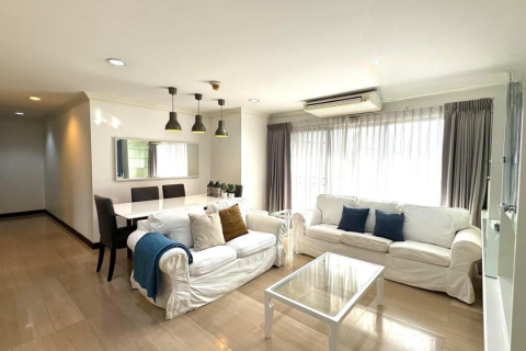 Condo in Bangkok, Thailand, 3 bedrooms  № 157756 - photo 7