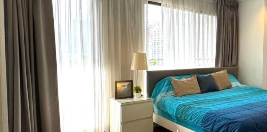 Condo in Bangkok, Thailand, 3 bedrooms  № 157756