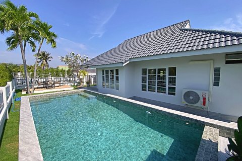 Дом в Хуа Хине, Таиланд с 3 спальнями  № 168091 - фото 2