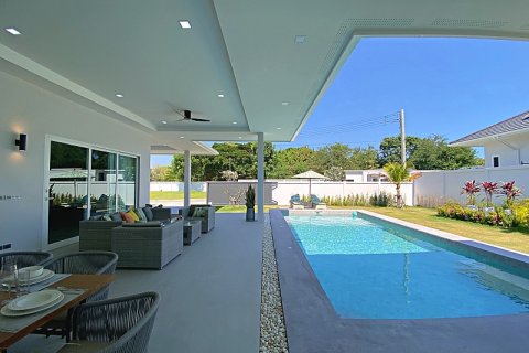 Дом в Хуа Хине, Таиланд с 2 спальнями  № 168095 - фото 7