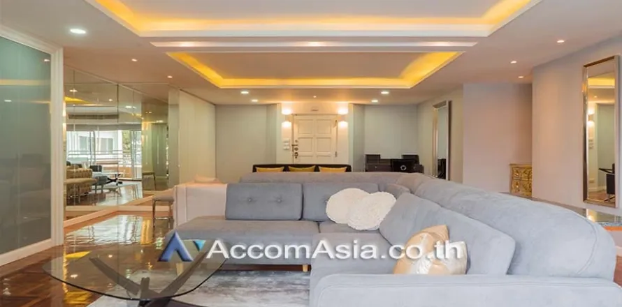 Condominio de 3 dormitorios en Watthana, Bangkok, Tailandia № 214299