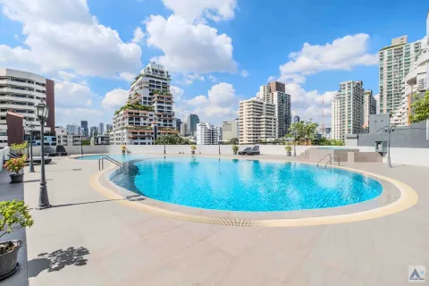 Condominio de 4 dormitorios en Watthana, Bangkok, Tailandia № 214300 - foto 13
