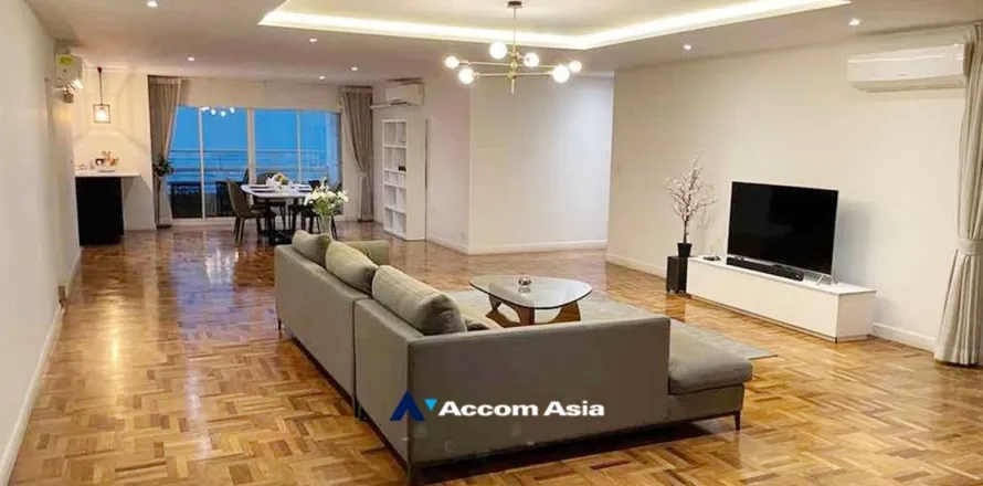 Condominio de 4 dormitorios en Watthana, Bangkok, Tailandia № 214300