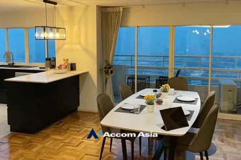 Condominio de 4 dormitorios en Watthana, Bangkok, Tailandia № 214300 - foto 3