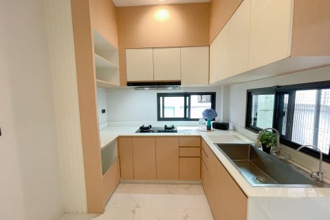 Maison à Bang Kruai, Thaïlande 4 chambres № 147779 - photo 11