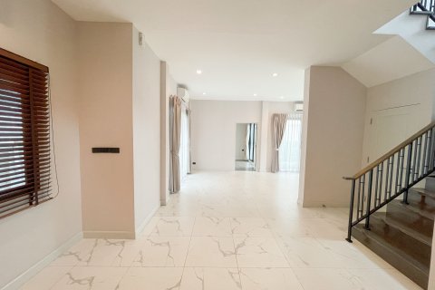 Maison à Bang Kruai, Thaïlande 4 chambres № 147779 - photo 5