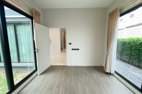 Maison à Bang Kruai, Thaïlande 4 chambres № 147779 - photo 8