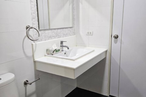 Студия в кондо в Ваттхане, Бангкок, Таиланд № 147778 - фото 9