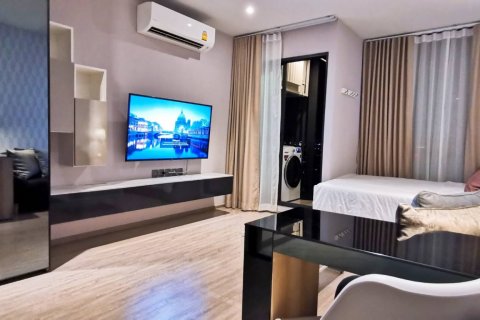 Студия в кондо в Бангкоке, Таиланд № 143667 - фото 3