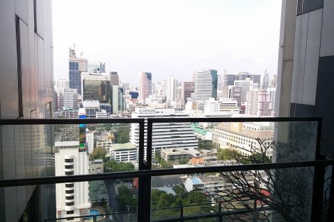 Condo à Yan Nawa, Bangkok, Thaïlande, 2 chambres № 143664 - photo 14