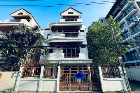 บ้านในกรุงเทพฯ, ประเทศไทย 4 ห้องนอน № 190392