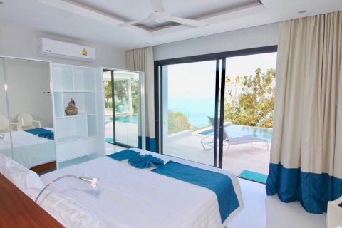 Villa in Ko Samui, Thailand 3 bedrooms № 154242 - photo 12