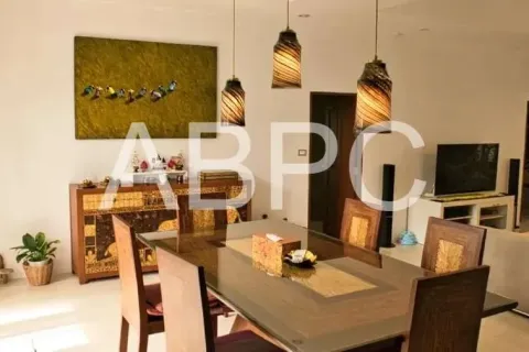 Casa de 3 dormitorios en Pattaya, Tailandia № 211837 - foto 8