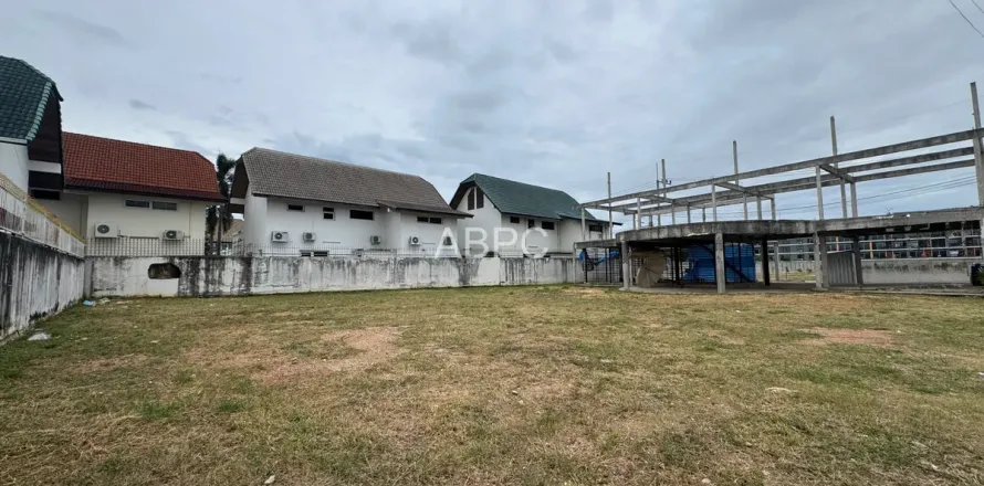 Terreno en Pattaya, Tailandia № 211834