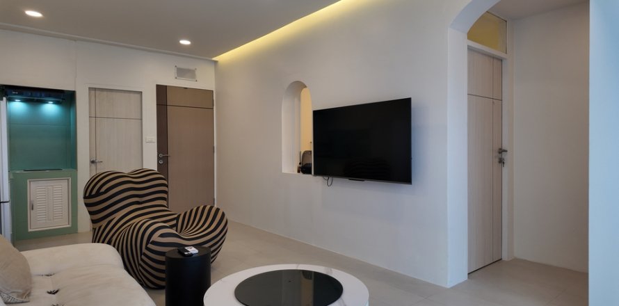 Apartment in Pattaya, Thailand 3 rooms № 159760