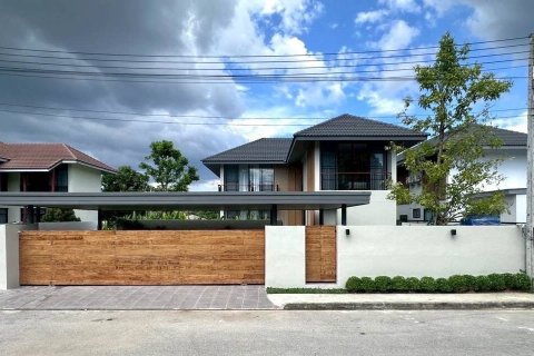 Villa in Hang Dong, Thailand 3 bedrooms № 152967 - photo 2