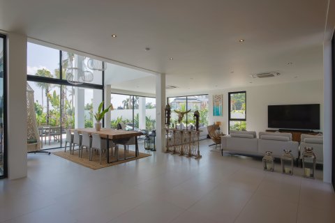 Villa à Phuket, Thaïlande 5 chambres № 152972 - photo 3