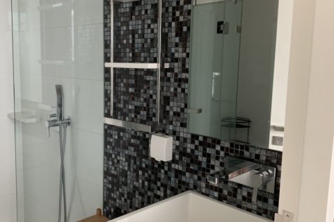 Кондоминиум с 1 спальней в Пхракханонге, Бангкок, Таиланд № 143769 - фото 9