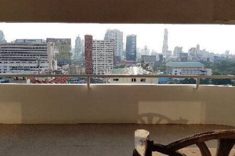 Condo in Bangkok, Thailand, 4 bedrooms  № 143794 - photo 23