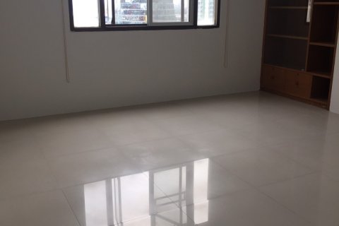 Кондоминиум с 2 спальнями в Бангкоке, Таиланд № 143795 - фото 5