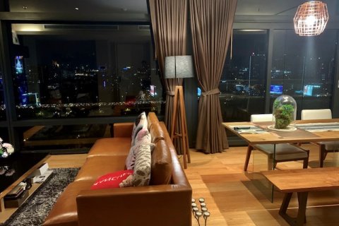 Condo in Bangkok, Thailand, 2 bedrooms  № 143770 - photo 3