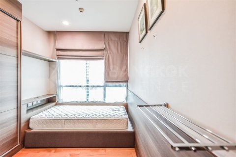 Condo in Bangkok, Thailand, 2 bedrooms № 201889 - photo 2