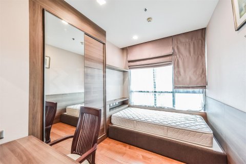 Condo in Bangkok, Thailand, 2 bedrooms № 201889 - photo 3