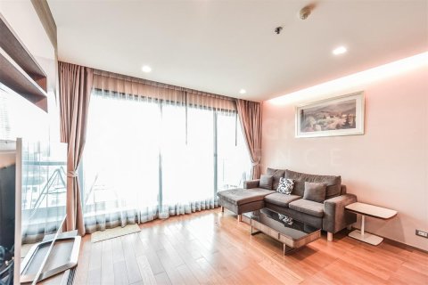Condo in Bangkok, Thailand, 2 bedrooms № 201889 - photo 8
