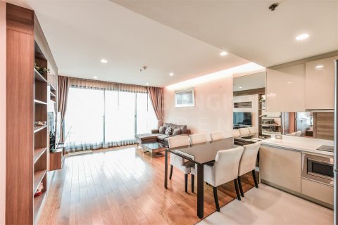 Condo in Bangkok, Thailand, 2 bedrooms № 201889 - photo 7