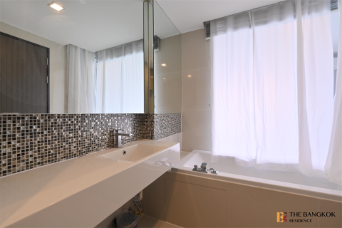 Condo in Bangkok, Thailand, 1 bedroom № 201890 - photo 3