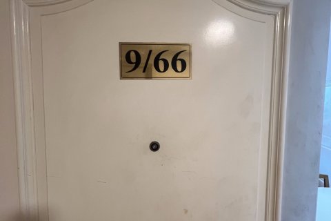 Кондоминиум с 2 спальнями в Клонг Тоэй, Бангкок, Таиланд № 158384 - фото 2