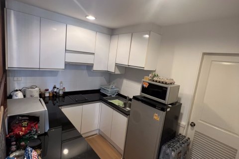 Кондоминиум с 2 спальнями в Клонг Тоэй, Бангкок, Таиланд № 158384 - фото 5