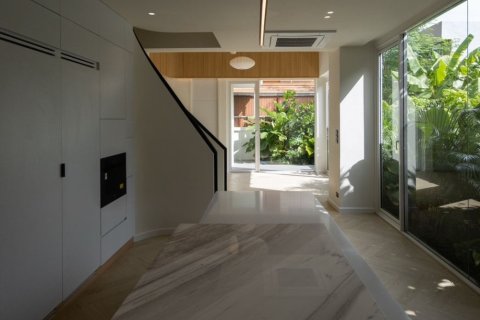 Таунхаус в Пхракханонге, Бангкок, Таиланд с 2 спальнями  № 158383 - фото 3