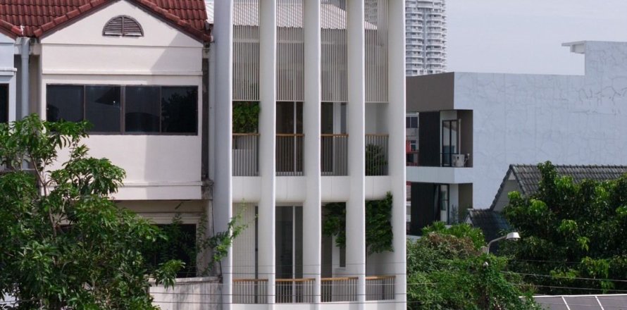 Таунхаус в Пхракханонге, Бангкок, Таиланд с 2 спальнями  № 158383