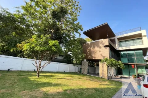 Haus in Huai Khwang, Bangkok, Thailand 4 Schlafzimmer № 215482 - Foto 2
